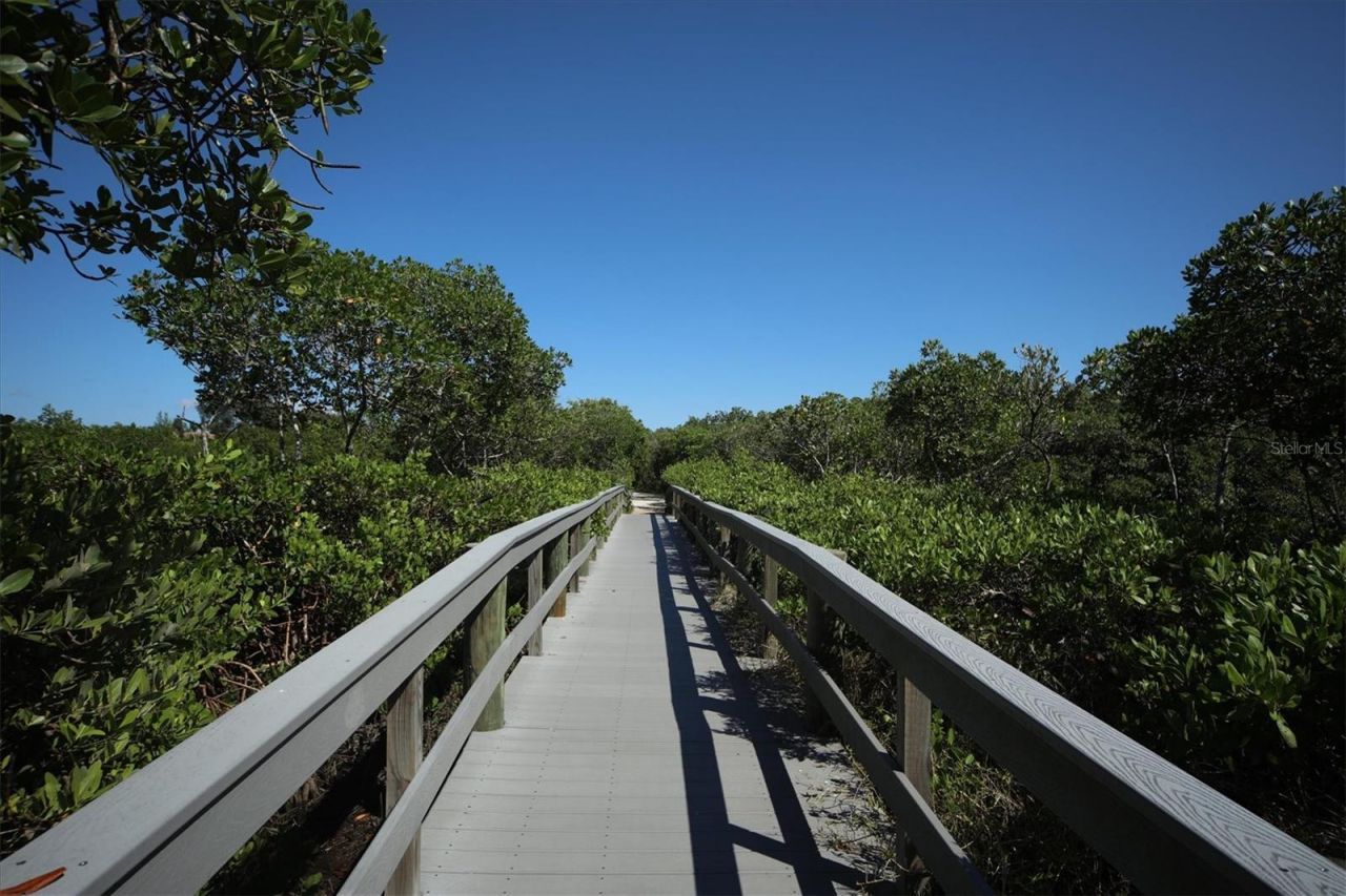 5408 Eagles Point Circle, Unit 102, Sarasota, FL 34231 Photo