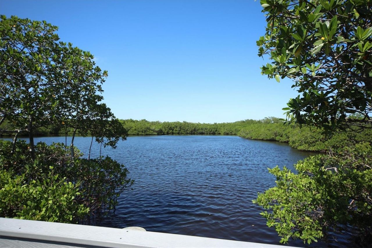 5408 Eagles Point Circle, Unit 102, Sarasota, FL 34231 Photo