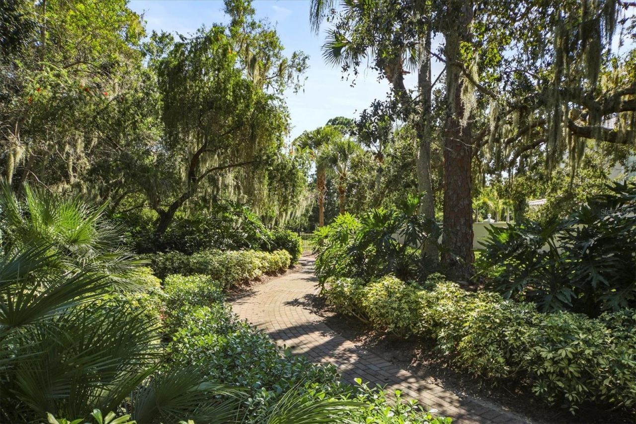 5408 Eagles Point Circle, Unit 102, Sarasota, FL 34231 Photo