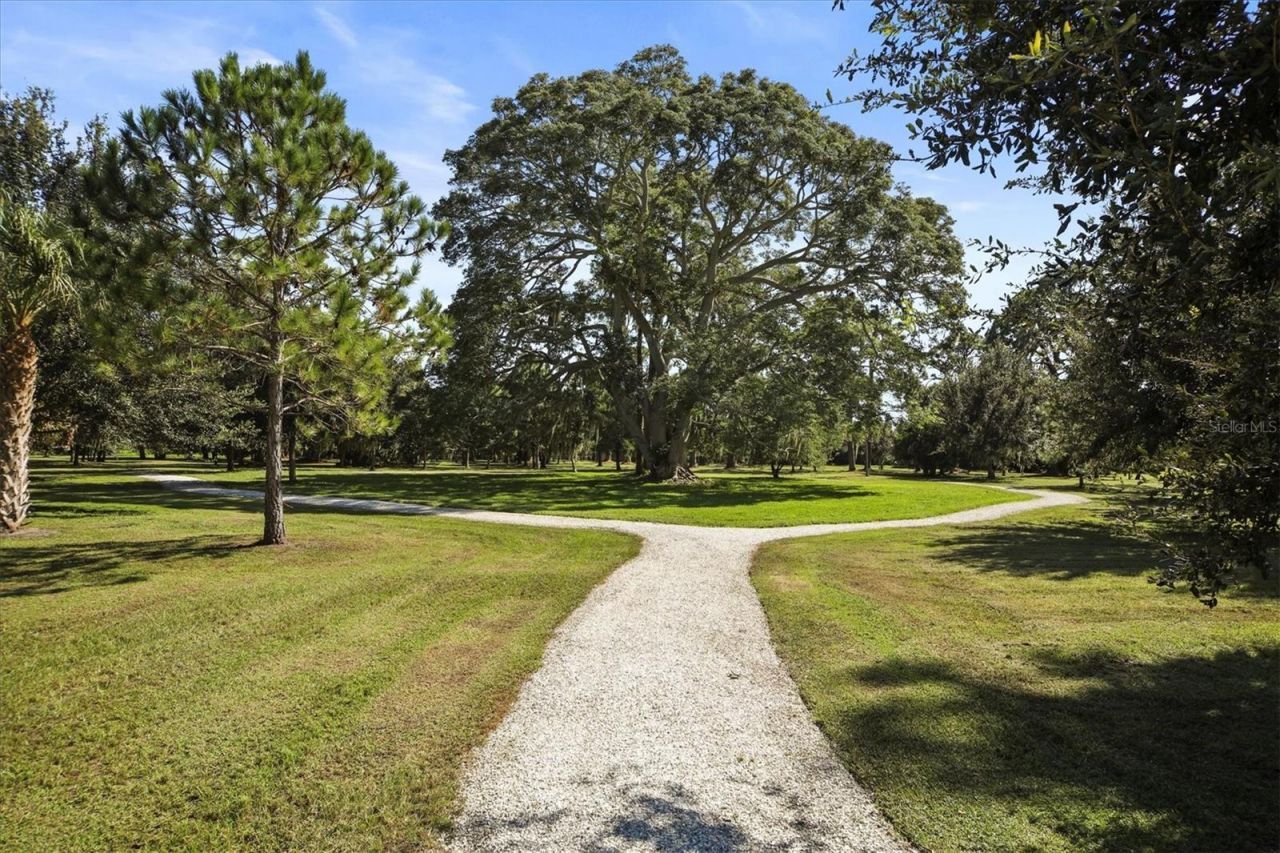 5408 Eagles Point Circle, Unit 102, Sarasota, FL 34231 Photo