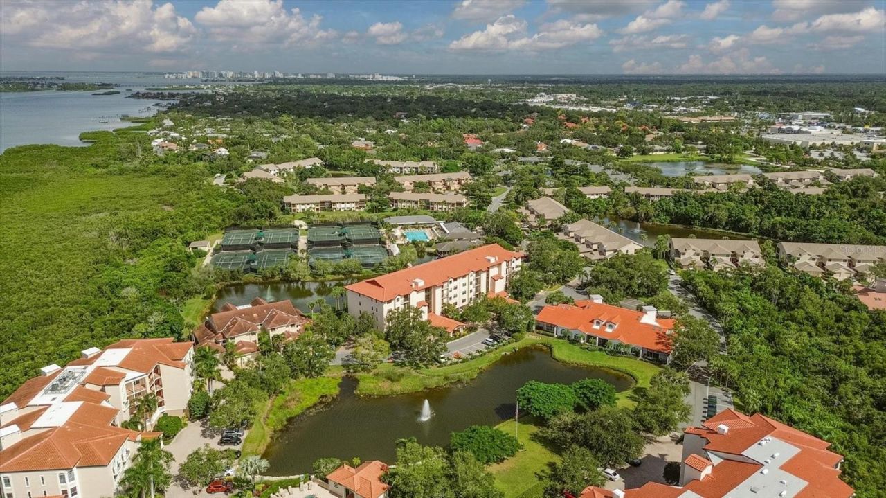 5408 Eagles Point Circle, Unit 102, Sarasota, FL 34231 Photo
