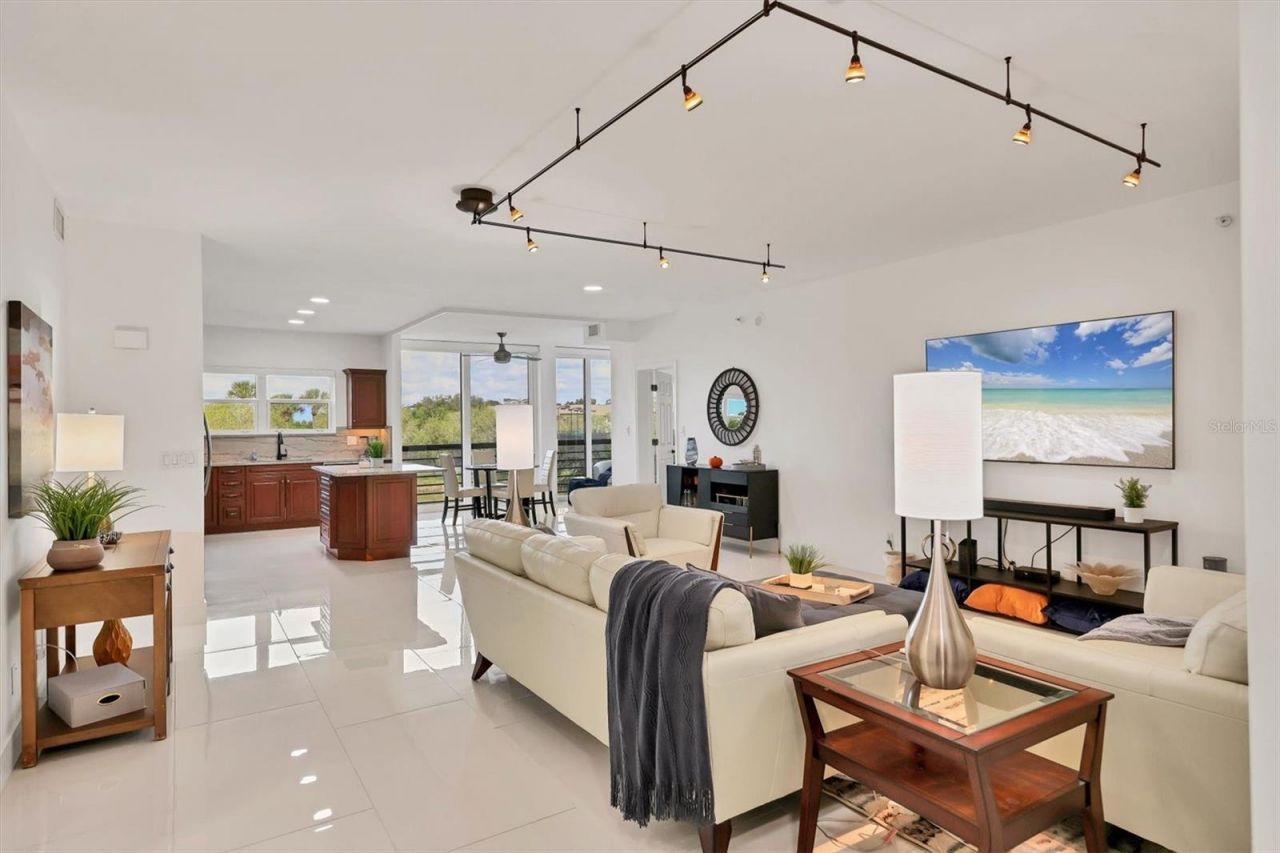 5408 Eagles Point Circle, Unit 102, Sarasota, FL 34231 Photo