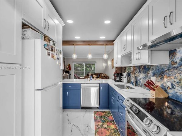 1000 Hillcrest Ct, Unit 207, Hollywood, FL 33021