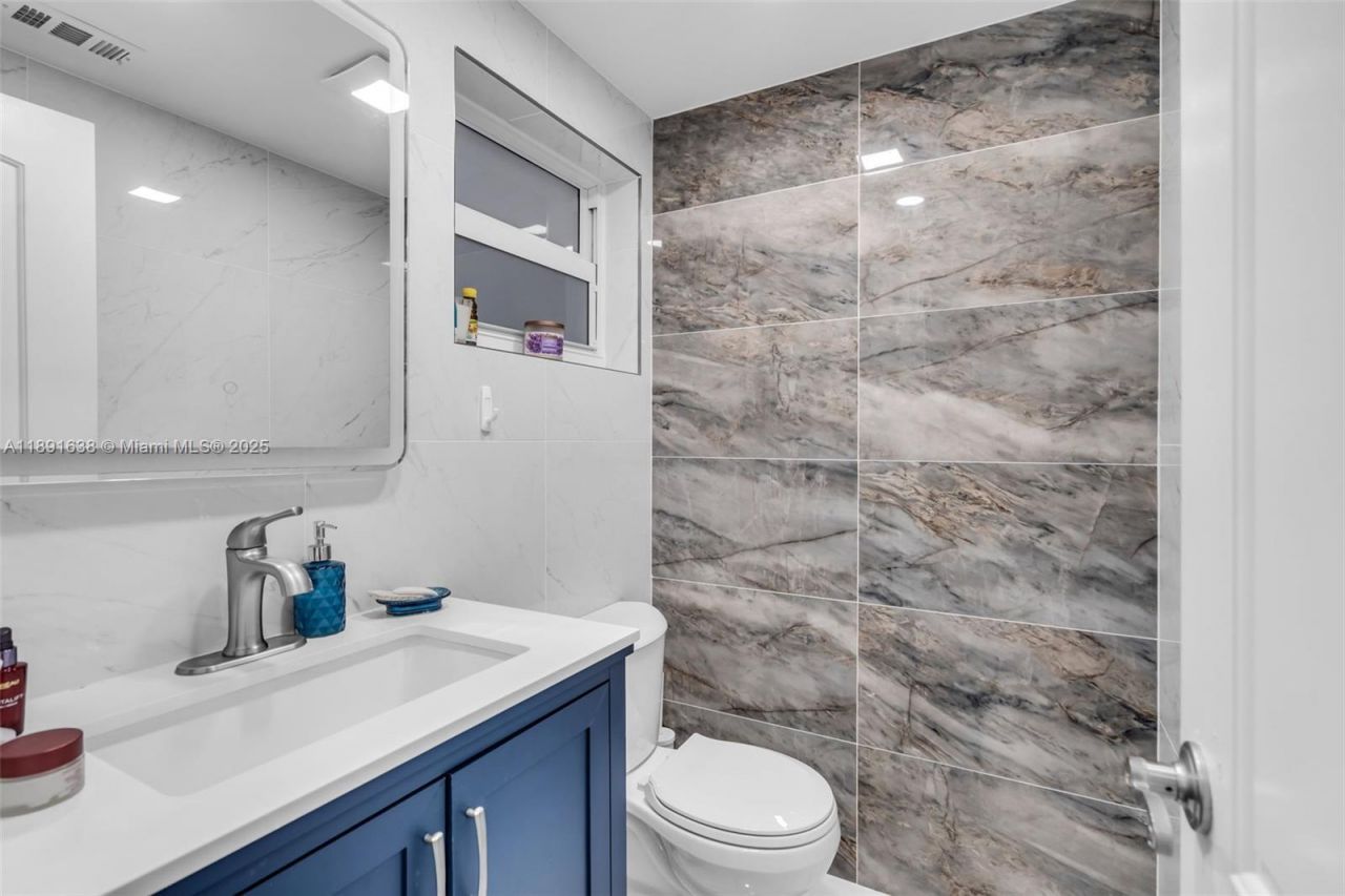 1000 Hillcrest Ct, Unit 207, Hollywood, FL 33021 Photo