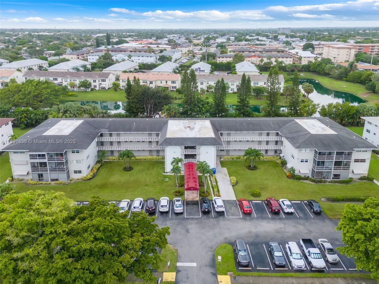 1000 Hillcrest Ct, Unit 207, Hollywood, FL 33021 Photo