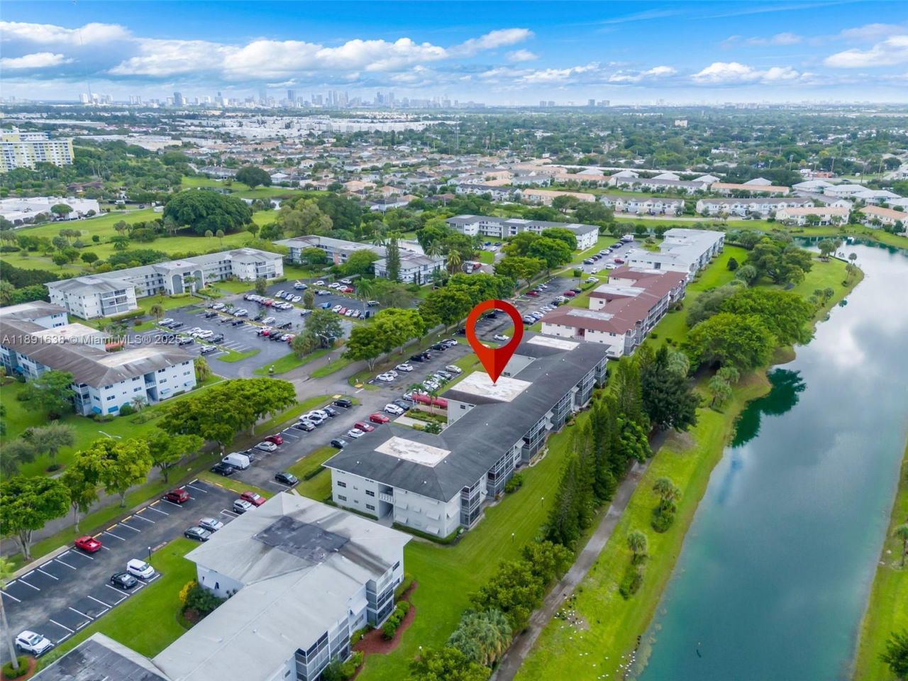 1000 Hillcrest Ct, Unit 207, Hollywood, FL 33021 Photo