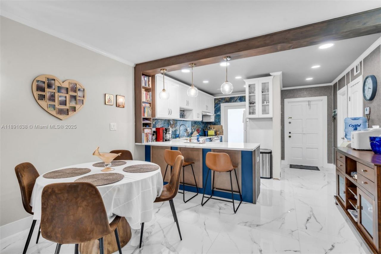 1000 Hillcrest Ct, Unit 207, Hollywood, FL 33021 Photo