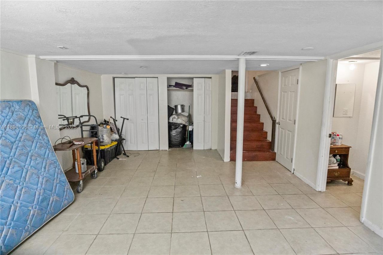 811 NW 196th Ter, Miami Gardens, FL 33169 Photo