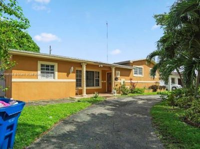 811 NW 196th Ter, Miami Gardens, FL 33169 Photo