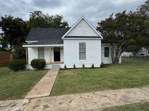306 N College Street, Howe, TX 75459