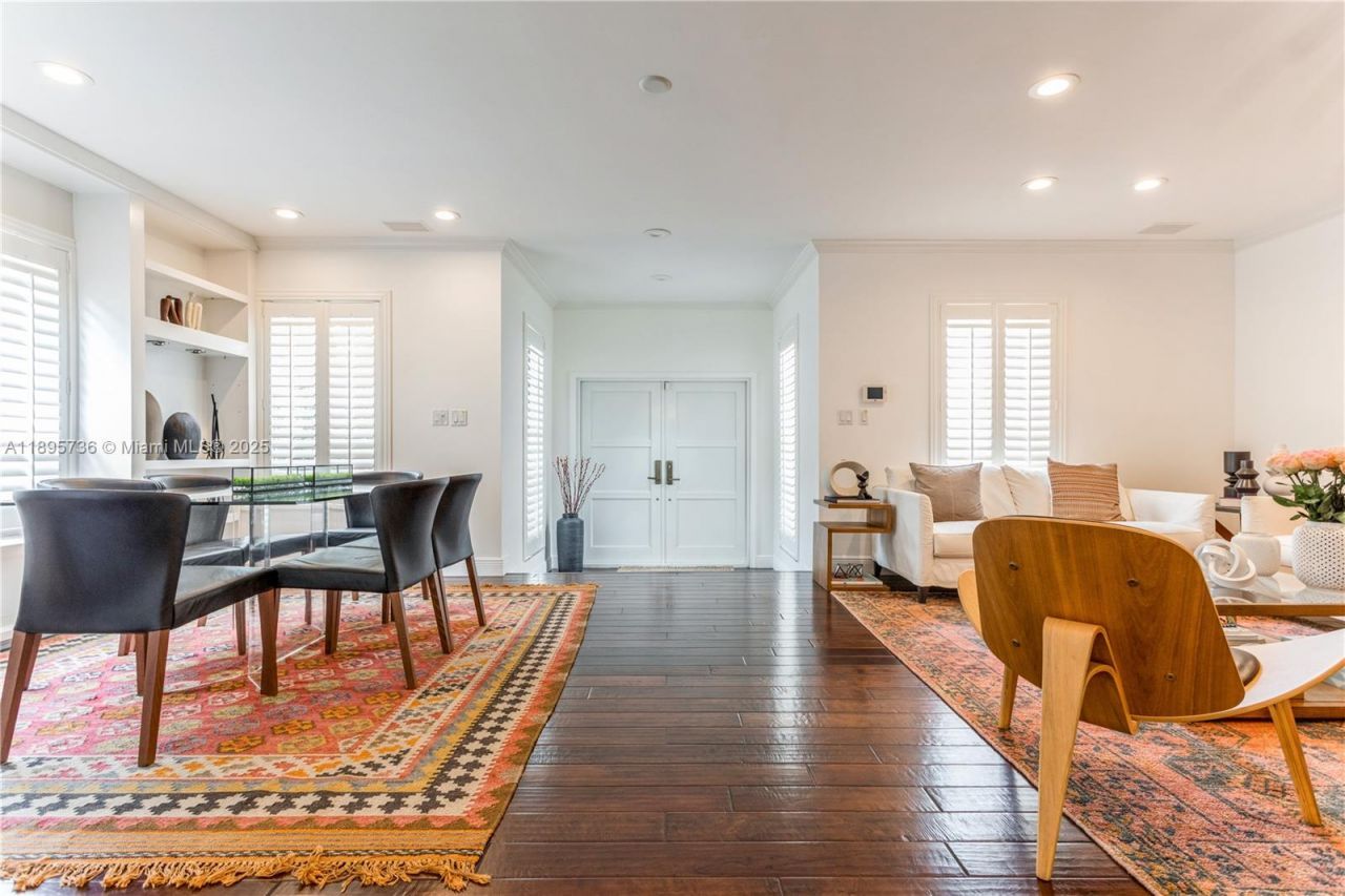 5774 SW 76th Ter, South Miami, FL 33143 Photo