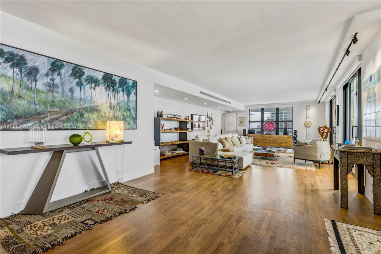 5500 Collins Ave, Unit 1104, Miami Beach, FL 33140 Photo