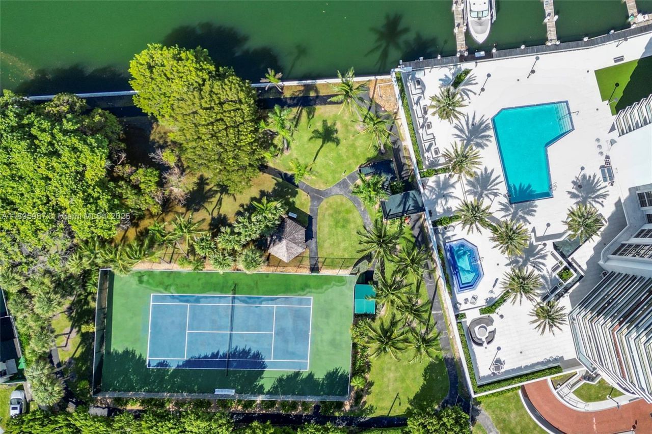 5500 Collins Ave, Unit 1104, Miami Beach, FL 33140 Photo