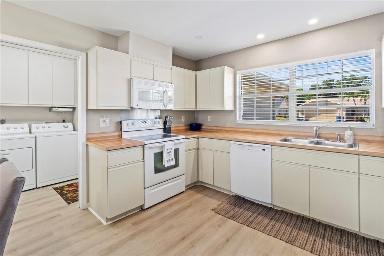 5207 88th Street W, Bradenton, FL 34210 Photo