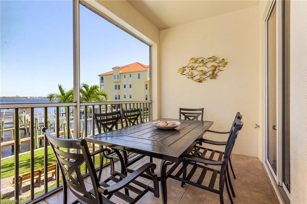4235 SE 20th Pl, Unit C201, Cape Coral, FL 33904 Photo
