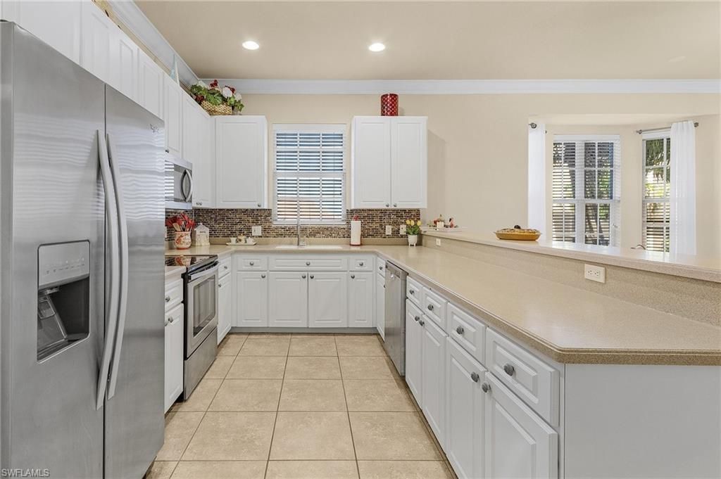 4235 SE 20th Pl, Unit C201, Cape Coral, FL 33904 Photo