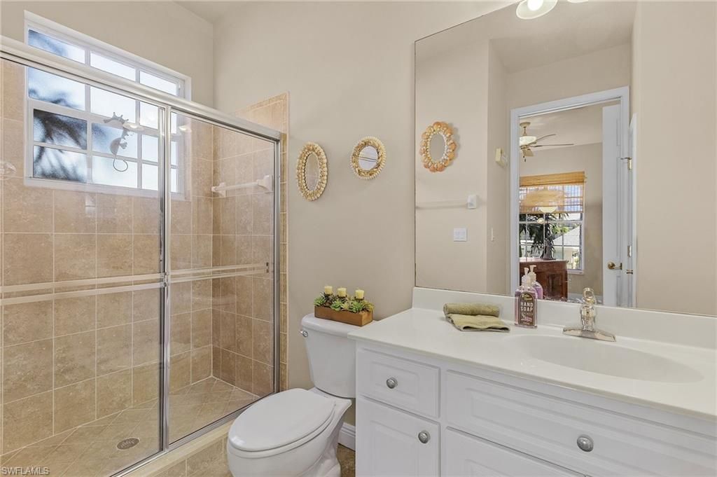 4235 SE 20th Pl, Unit C201, Cape Coral, FL 33904 Photo