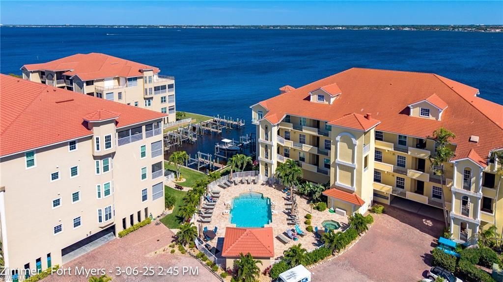 4235 SE 20th Pl, Unit C201, Cape Coral, FL 33904 Photo
