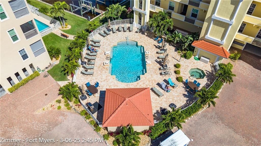 4235 SE 20th Pl, Unit C201, Cape Coral, FL 33904 Photo