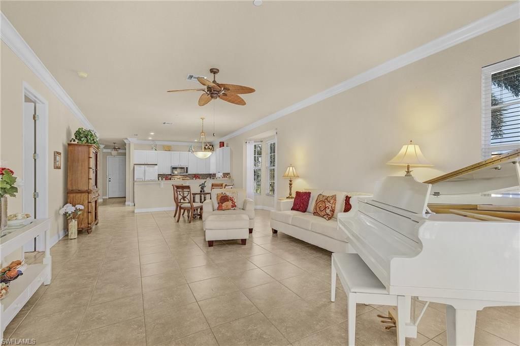 4235 SE 20th Pl, Unit C201, Cape Coral, FL 33904 Photo