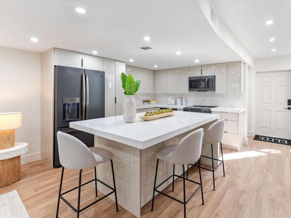 840 NE 20th Drive, Wilton Manors, FL 33305