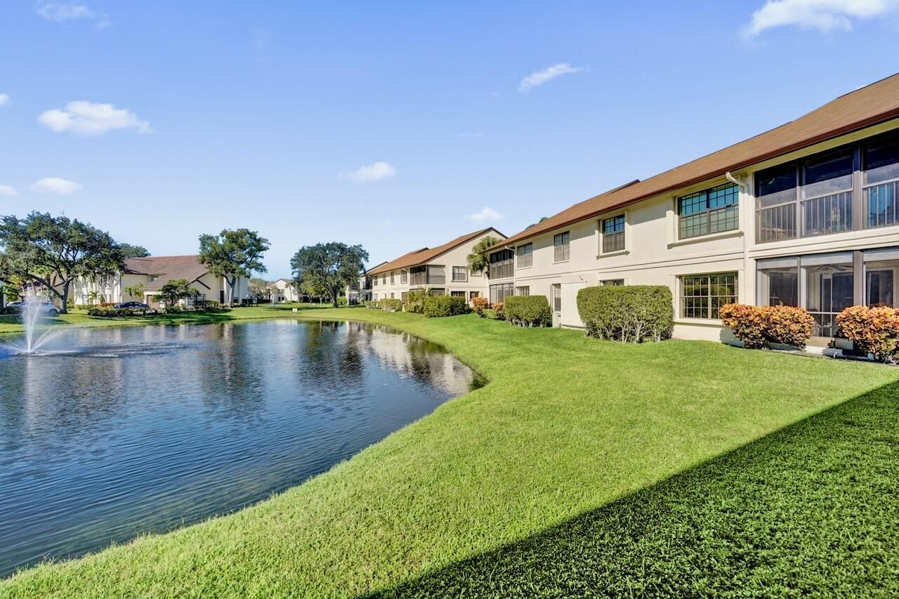 3373 Jog Park Drive, Greenacres, FL 33467 Photo