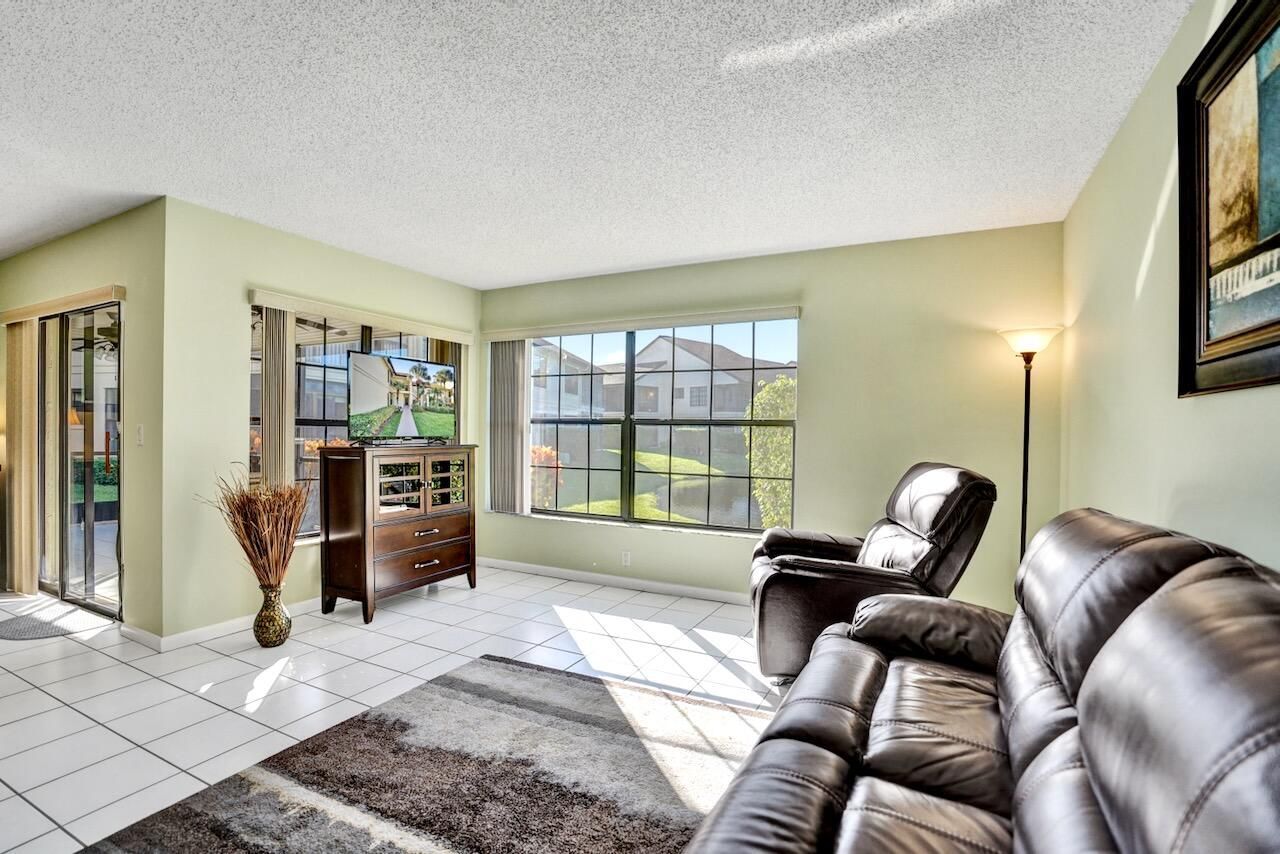 3373 Jog Park Drive, Greenacres, FL 33467 Photo