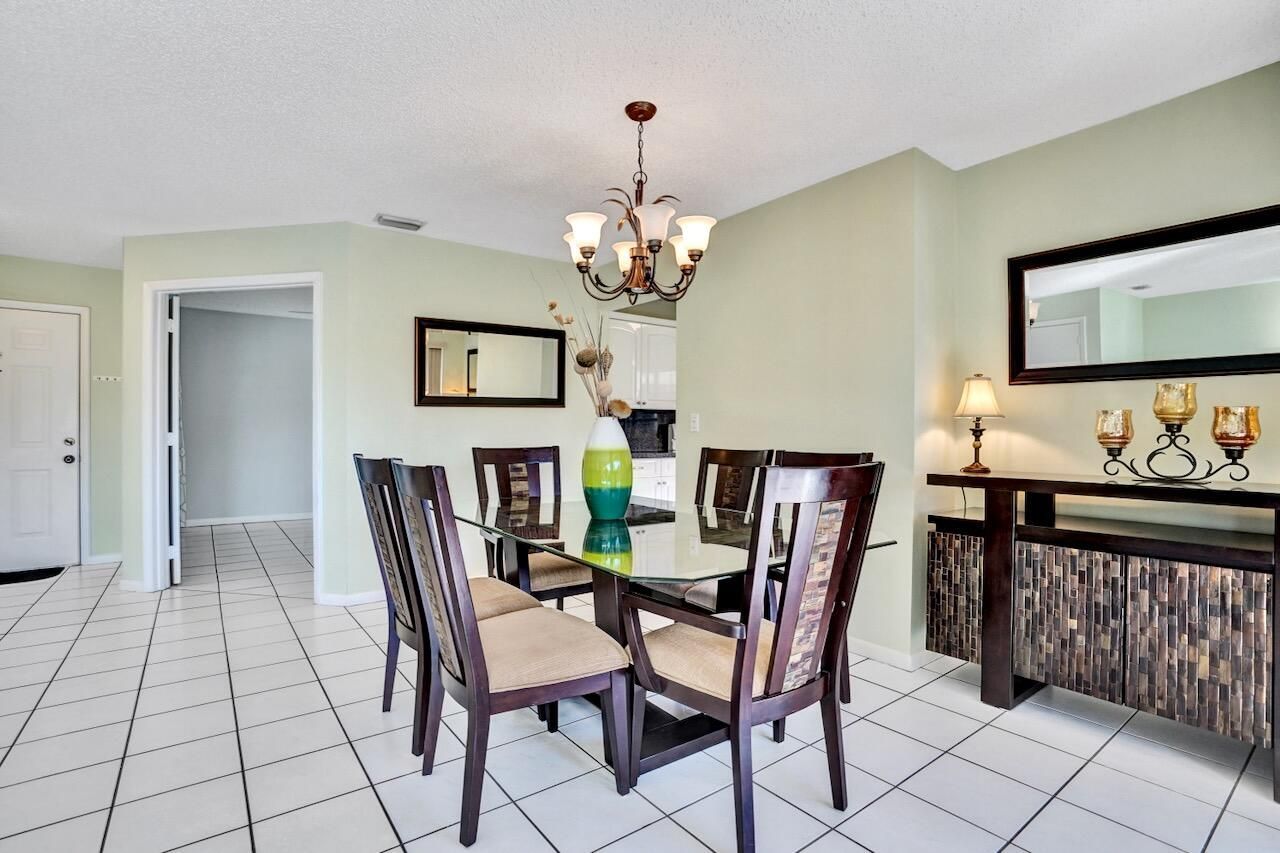3373 Jog Park Drive, Greenacres, FL 33467 Photo