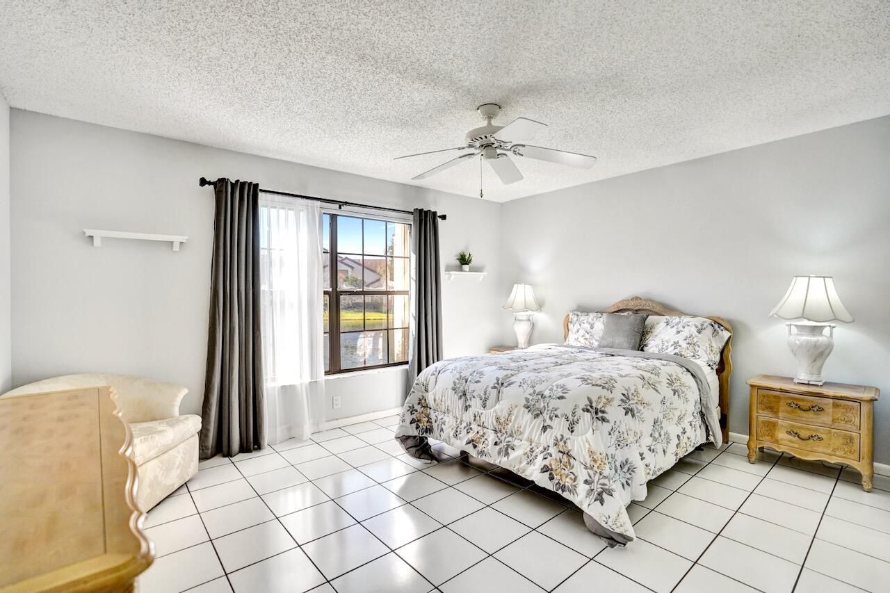 3373 Jog Park Drive, Greenacres, FL 33467 Photo
