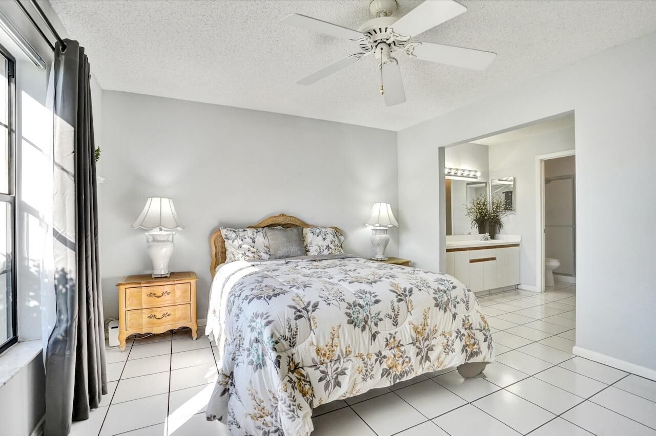 3373 Jog Park Drive, Greenacres, FL 33467 Photo