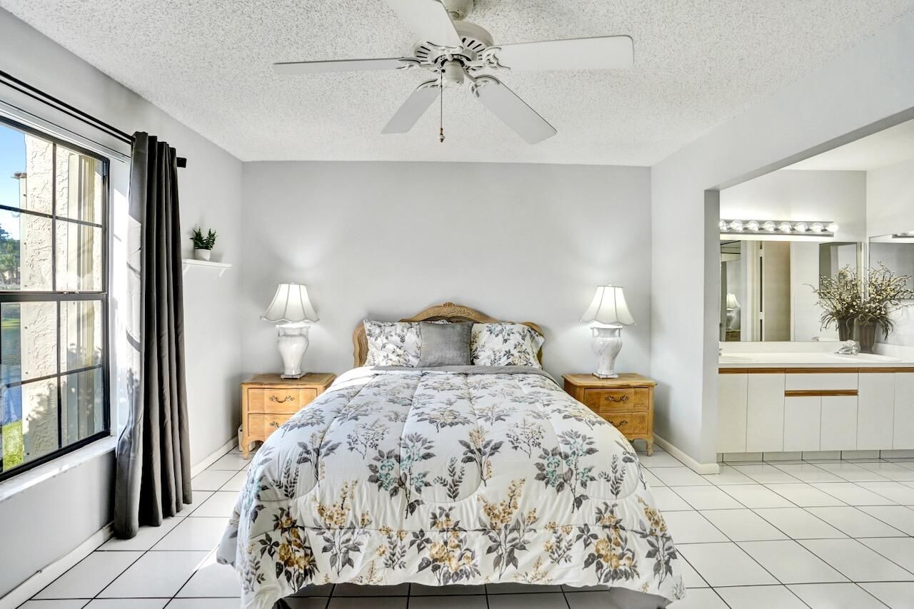 3373 Jog Park Drive, Greenacres, FL 33467 Photo
