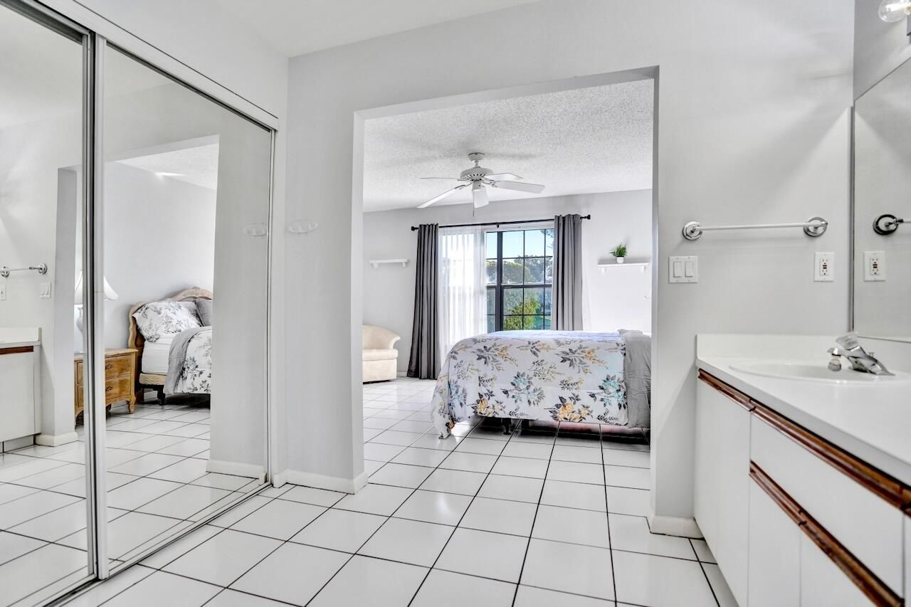 3373 Jog Park Drive, Greenacres, FL 33467 Photo