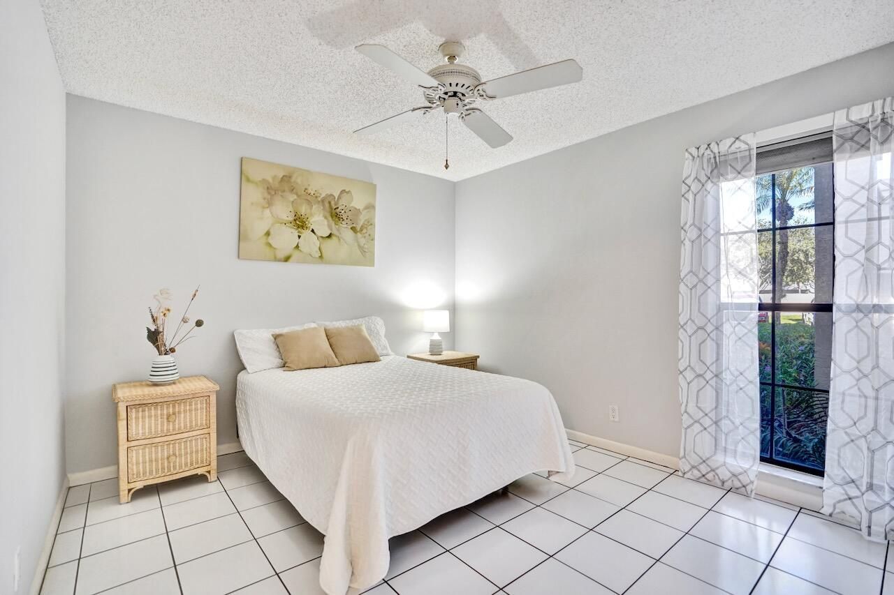 3373 Jog Park Drive, Greenacres, FL 33467 Photo