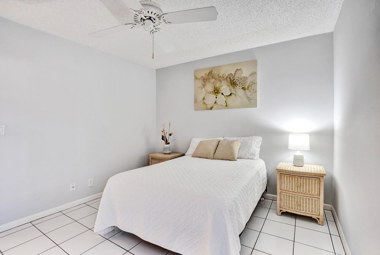 3373 Jog Park Drive, Greenacres, FL 33467 Photo