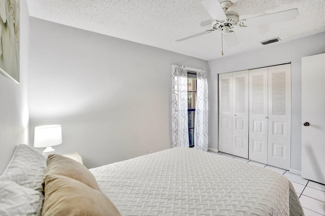 3373 Jog Park Drive, Greenacres, FL 33467 Photo