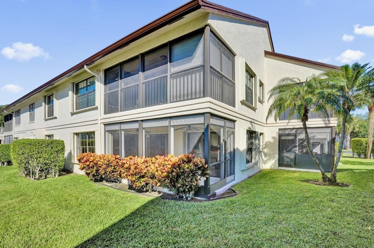 3373 Jog Park Drive, Greenacres, FL 33467 Photo