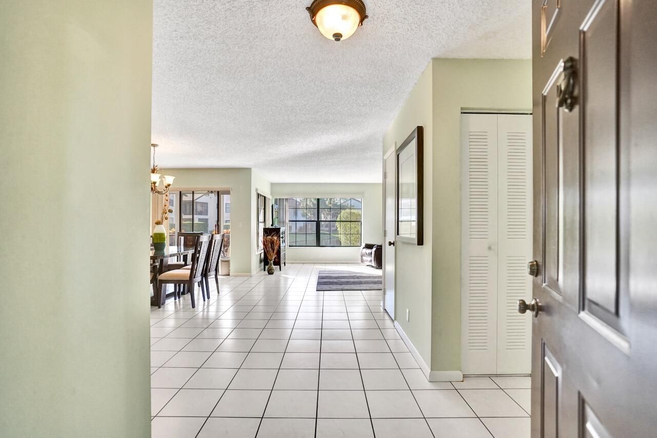 3373 Jog Park Drive, Greenacres, FL 33467 Photo