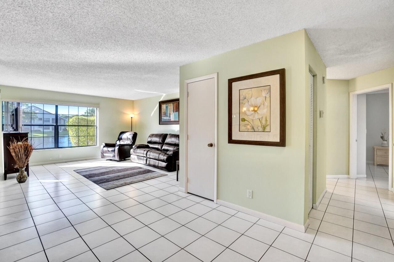 3373 Jog Park Drive, Greenacres, FL 33467 Photo