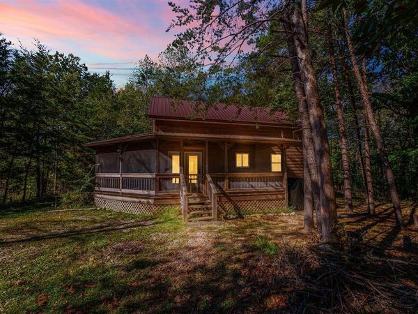 416 Wilderness Road , Mammoth Cave, KY 42259