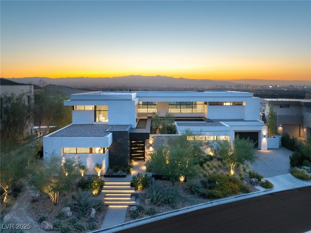 9 Boulderback Drive, Henderson, NV 89012 Main Photo