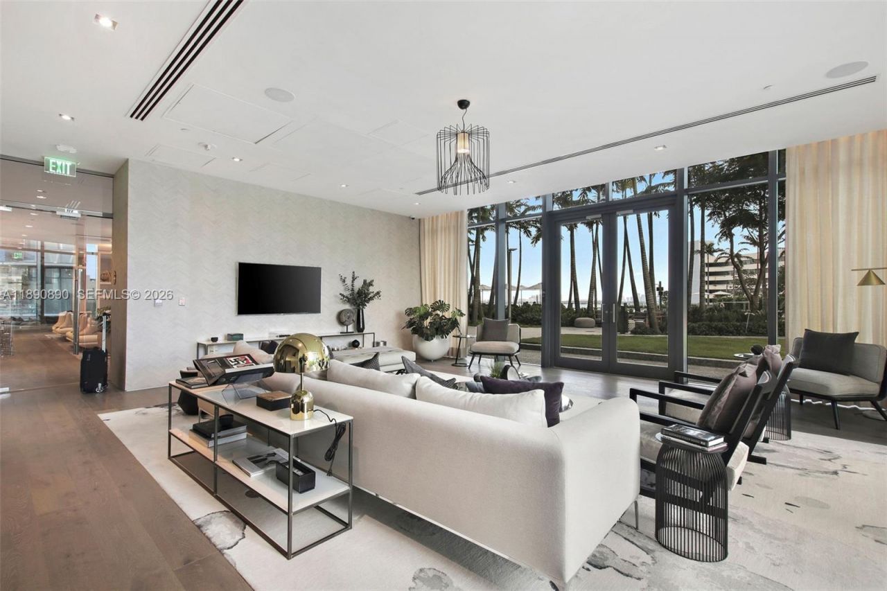 650 NE 32nd St, Unit BH7, Miami, FL 33137 Photo