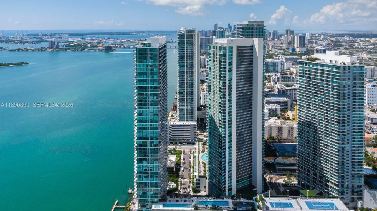 650 NE 32nd St, Unit BH7, Miami, FL 33137 Photo