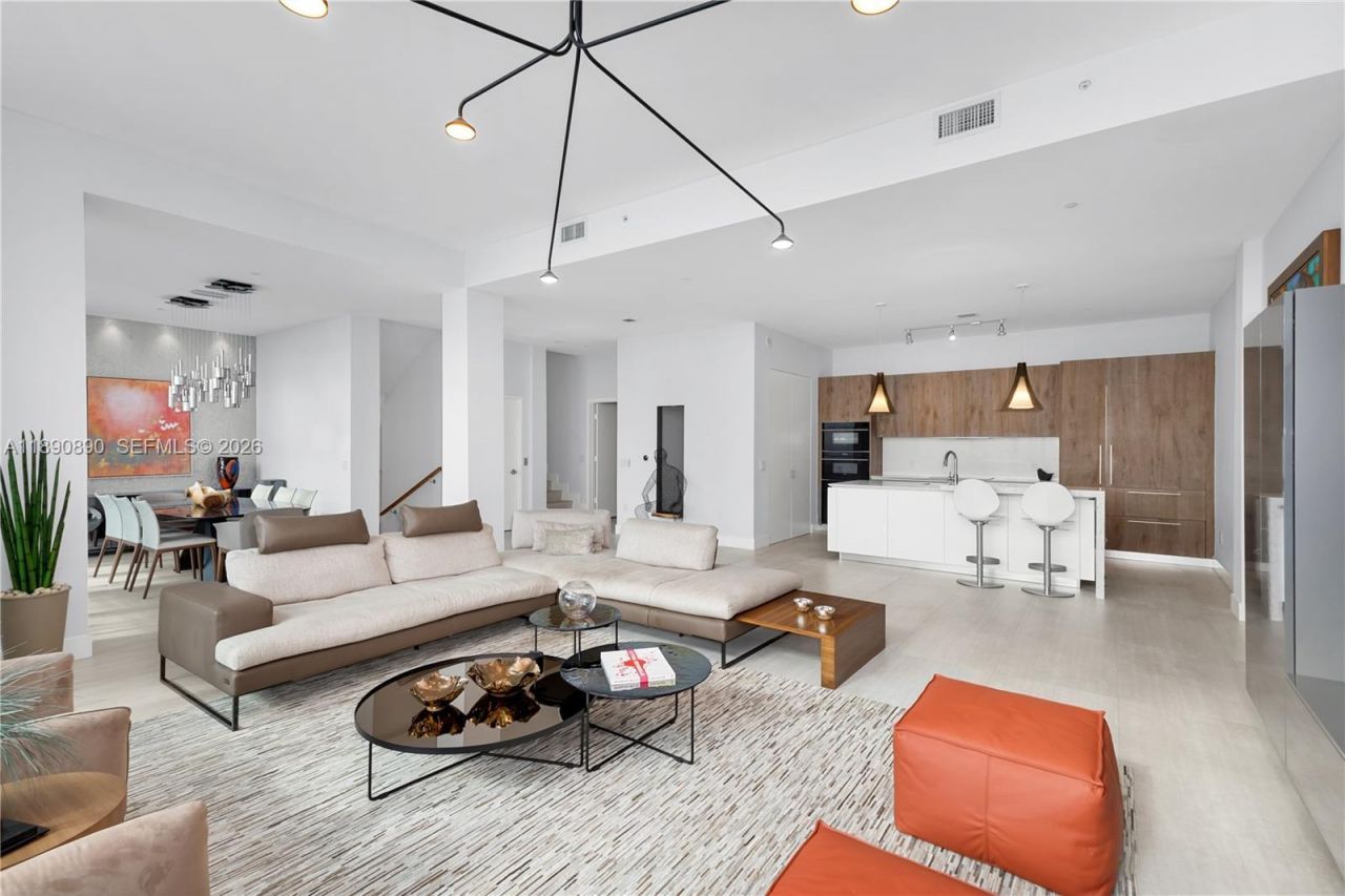 650 NE 32nd St, Unit BH7, Miami, FL 33137 Photo