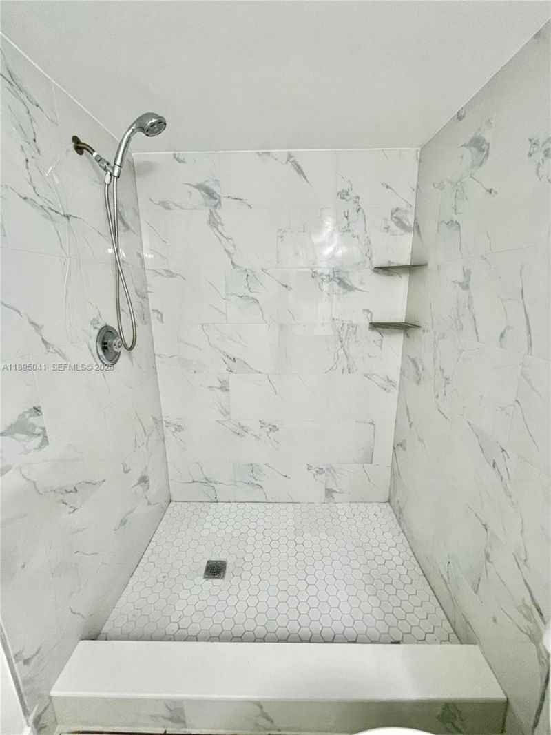 2209 S Cypress Bend Dr, Unit 407, Pompano Beach, FL 33069 Photo