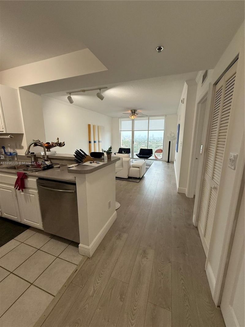 2665 SW 37th Ave, Unit 1213, Miami, FL 33133 Photo