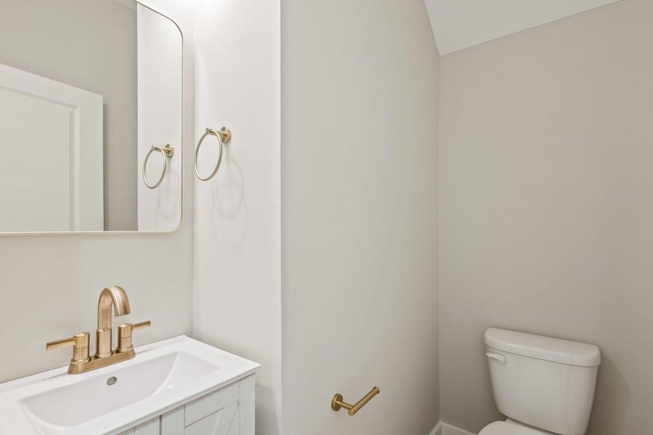 6407 Farm House Road Photo 25