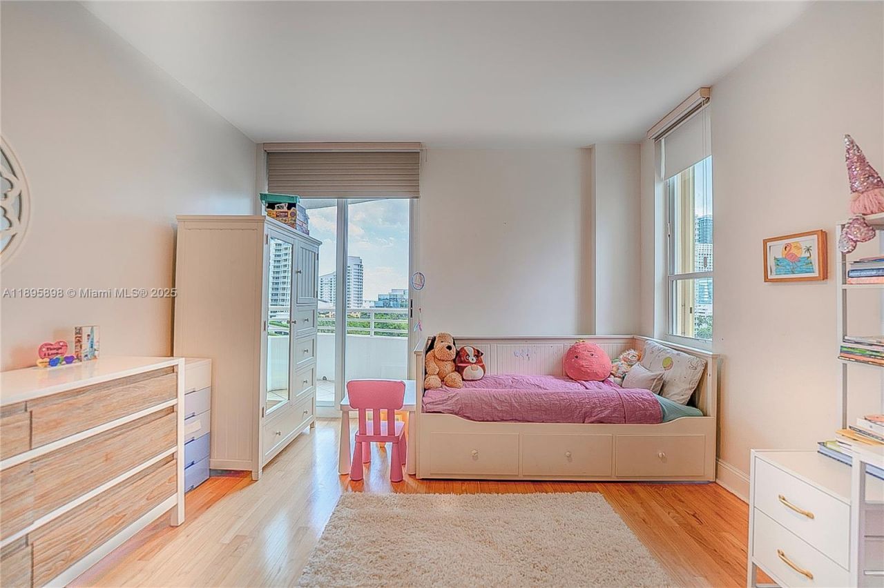 888 Brickell Key Dr, Unit 903, Miami, FL 33131 Photo