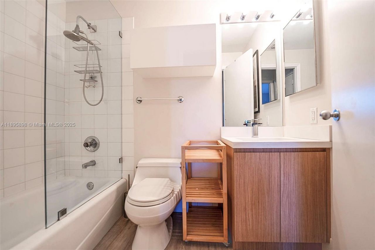 888 Brickell Key Dr, Unit 903, Miami, FL 33131 Photo