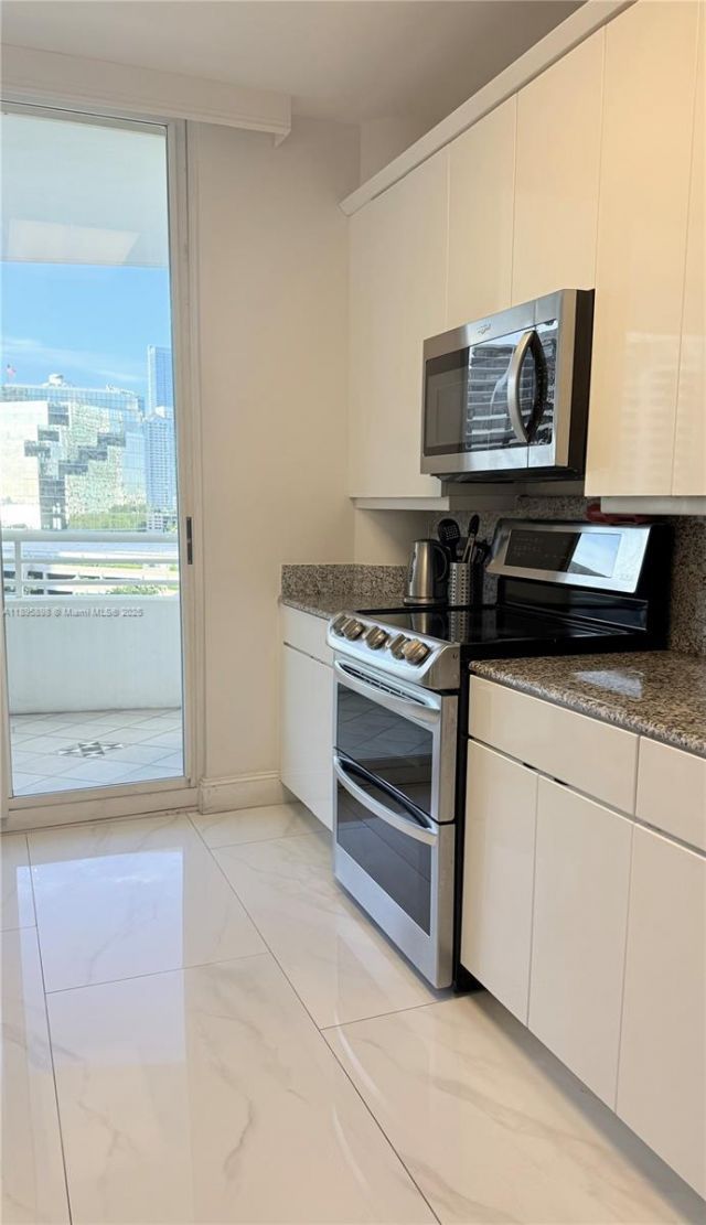 888 Brickell Key Dr, Unit 903, Miami, FL 33131 Photo