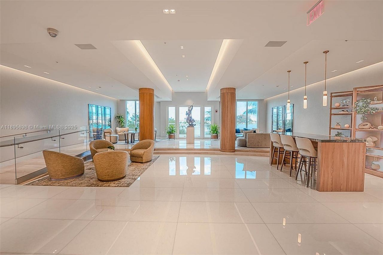 888 Brickell Key Dr, Unit 903, Miami, FL 33131 Photo